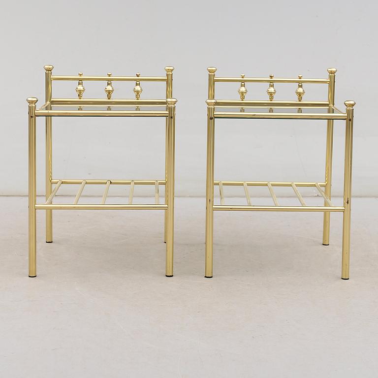 SÄNGBORD, 1 par, 1900-talets andra hälft.