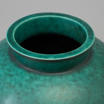 WILHELM KÅGE, an 'Argenta' stoneware vase from Gustavsberg, 1949.