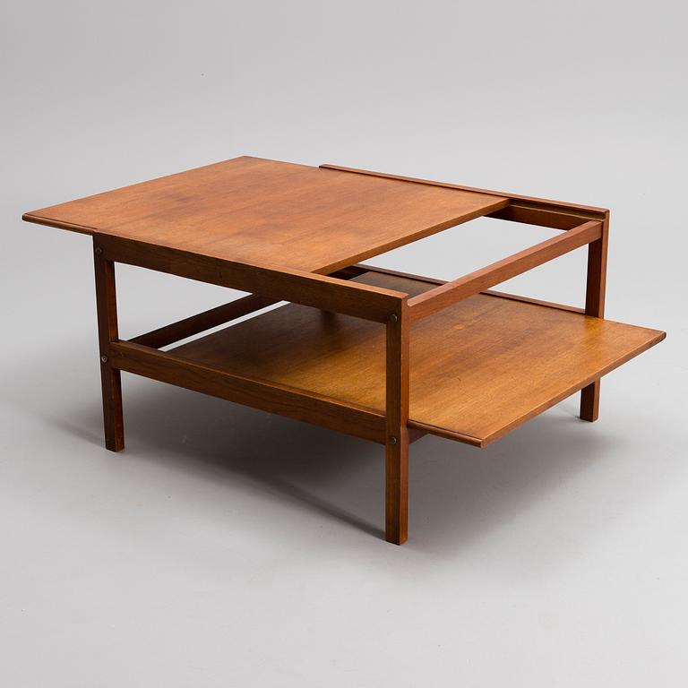 OIVA PARVIAINEN, coffee table, "Pikki linna", forLahden Lepokalusto Oy, 1950s.