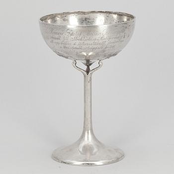 POKAL, silver, jugend, CG Hallberg Stockholm 1917. Tot vikt ca 763 gram.