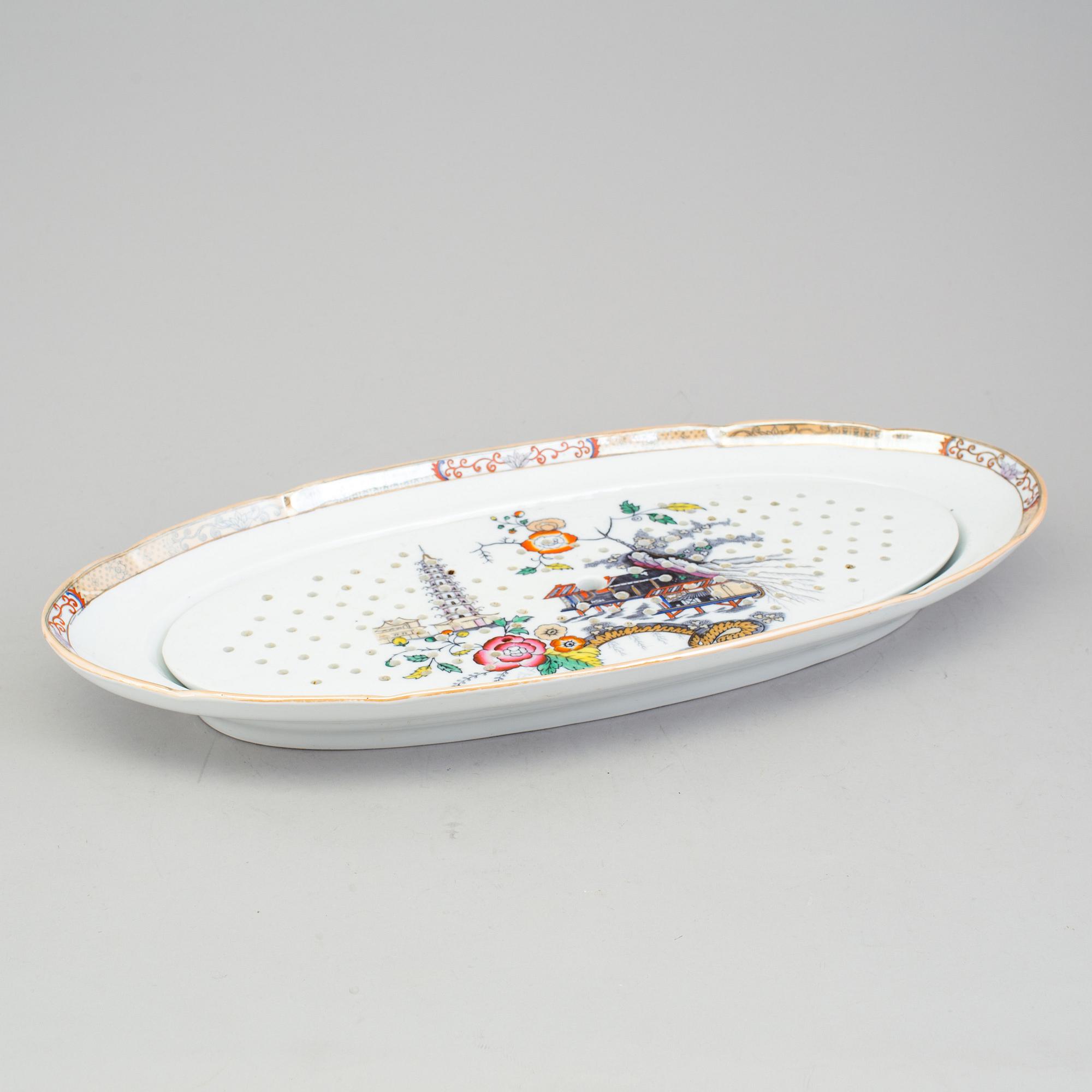 A set of 45 pieces of tableware "Japan" by Rörstrand.