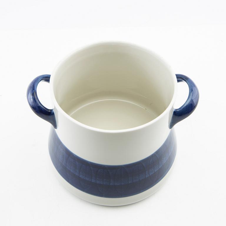 Hertha Bengtson, 31-piece "Koka blå" service, Rörstrand, late 20th century porcelain.