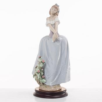 LLadró, figurine, "Lady in Love", Spain.