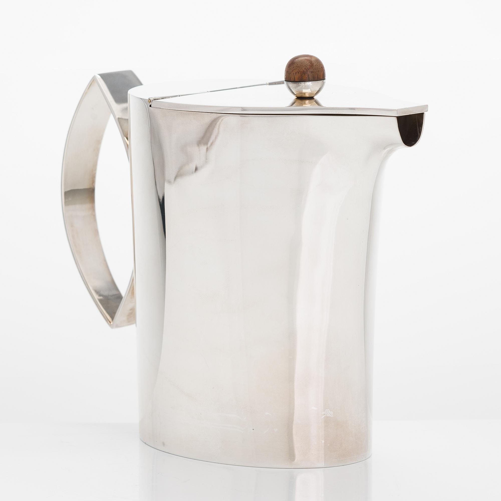 Pekka Piekäinen, kaffekanna, sterlingsilver, Auran Kultaseppä, Åbo 1990.