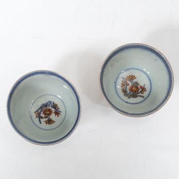 A set of fourteen Chinese porcelain pieces, Qing dynasty, 18th-19th Century.