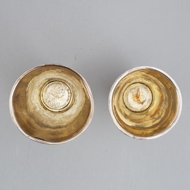 Two swedish 18th century silver beakers,  Thomas Beckman dy, Örebro, and Henrik Köhler, Vadstena.