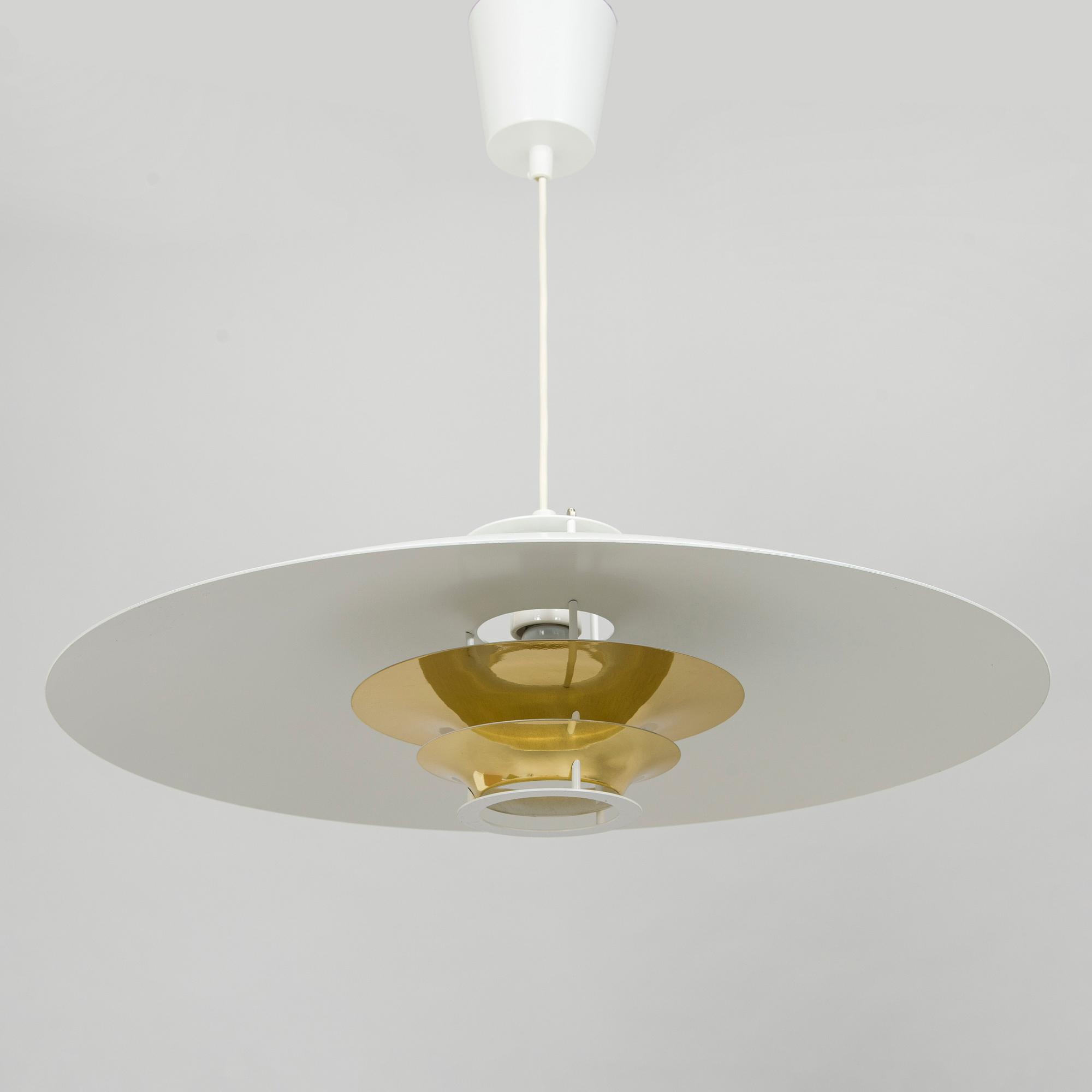 Juha Leiviskä, taklampa, JL341, Artek, 2000-tal.