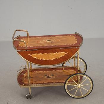 SERVERINGSVAGN, 1900-talets andra hälft.