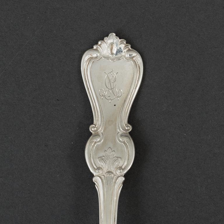 Dessertgafflar 11 st och dessertskedar 10 st, silver, GAB, Stockholm 1910-tal.