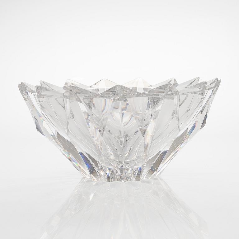 Aimo Okkolin, A 'Water lily' bowl, signed Aimo Okkolin Riihimäen Lasi Oy.