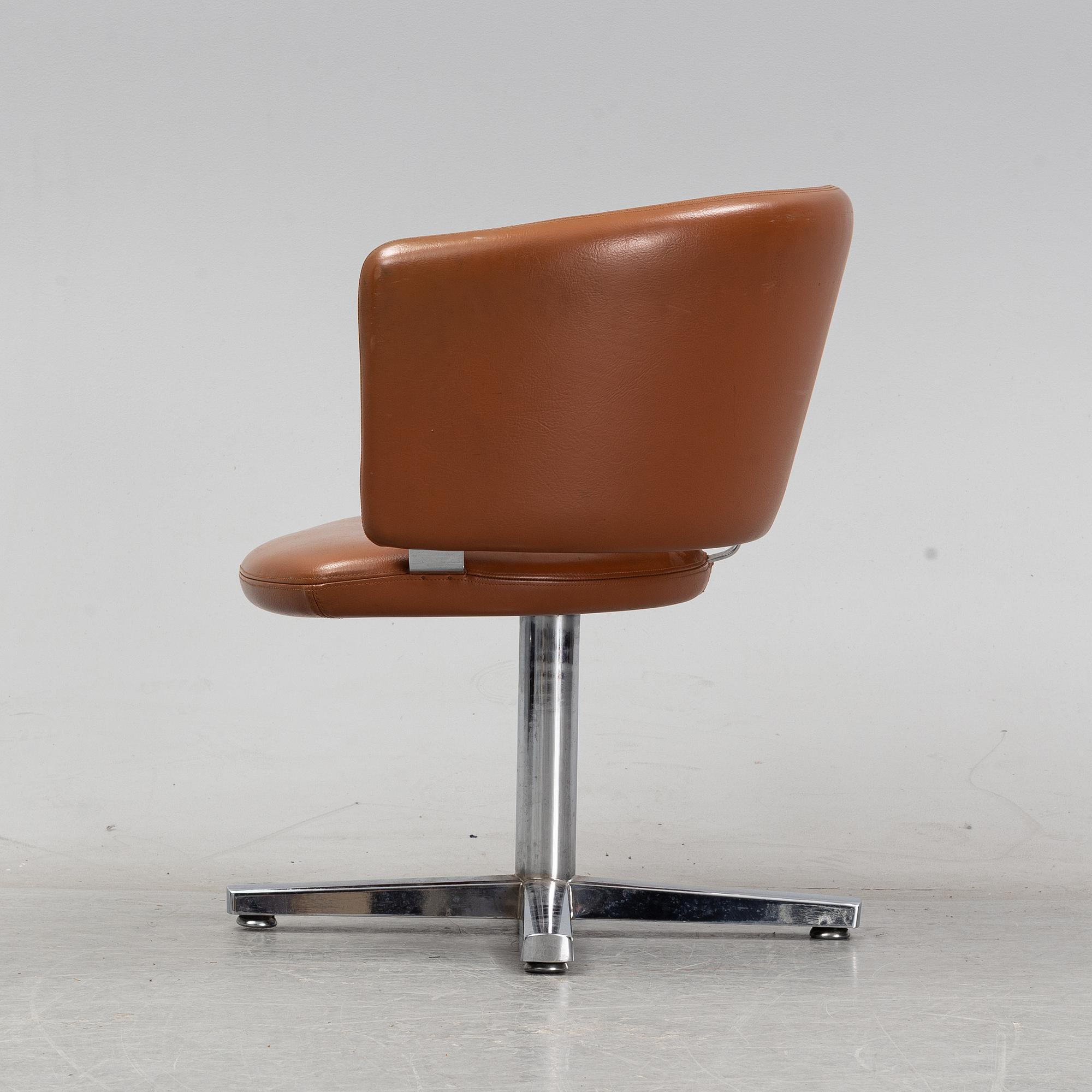 An 'Jörgen' / '166/1' by Sven Staaf Arkitektkontor, Gemla Möber AB, 1960's.