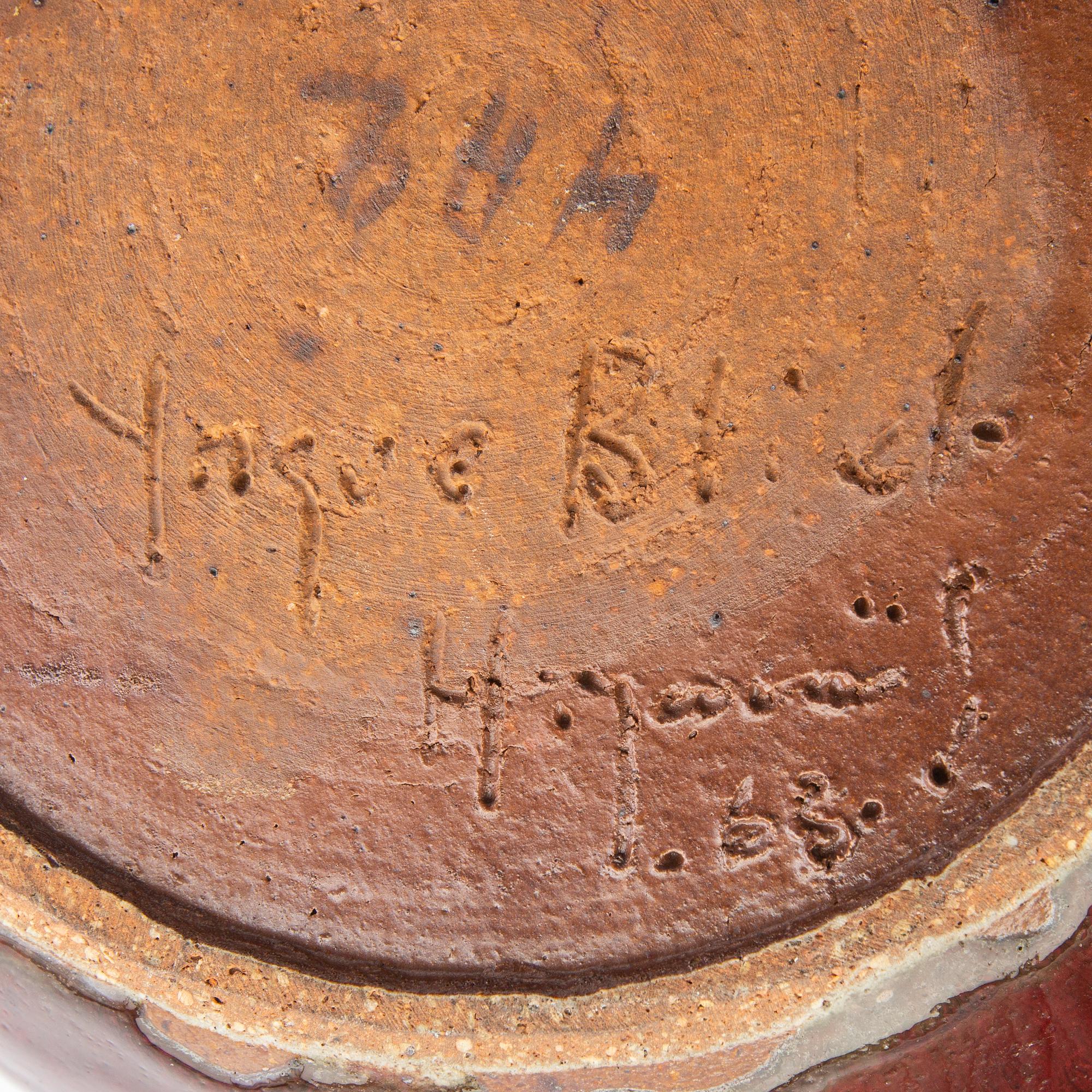 Yngve Blixt,  skål signerad och daterad 65 (?) Höganäs stengods.