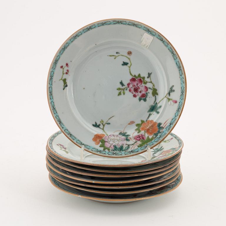 A set of 8 famille rose dessert dishes, Qing dynasty, Qianlong (1736-95).