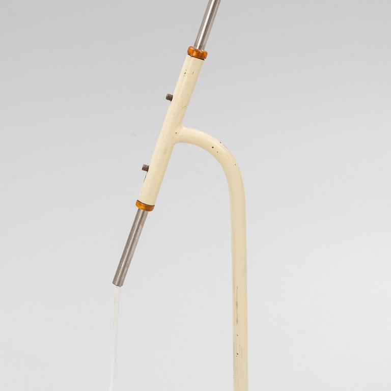 A mid 20th century floor lamp with lampshade by Sven-Åke Sörensen.