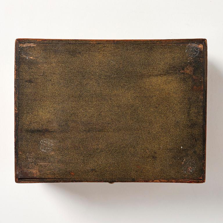 A late baroque faux-tortoise wig box, 18th century.