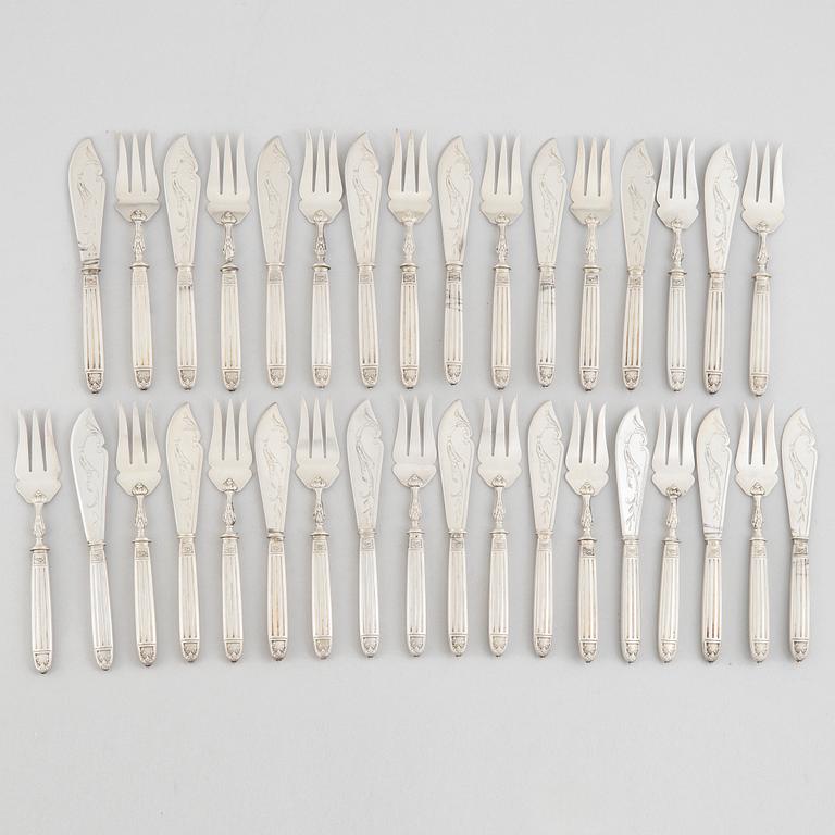 Fiskbestick, 34 delar, silver, Frankrike, omkring år 1900.