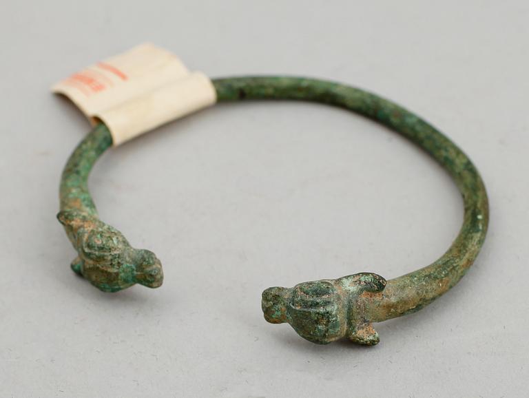 ARMBAND, brons.