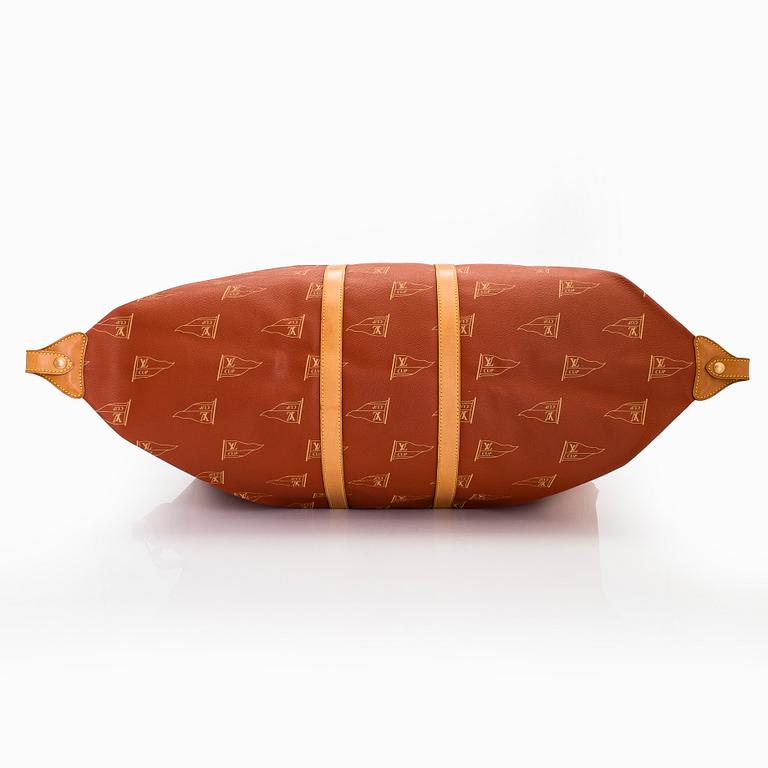 Louis Vuitton, a 'LV America's Cup Canvas Boston Bag' bag.
