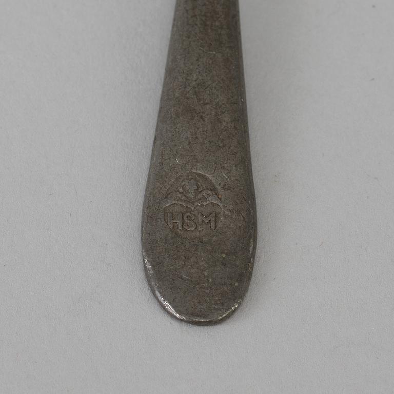 THREE PEWTER SPOONS, 17th/18th century.