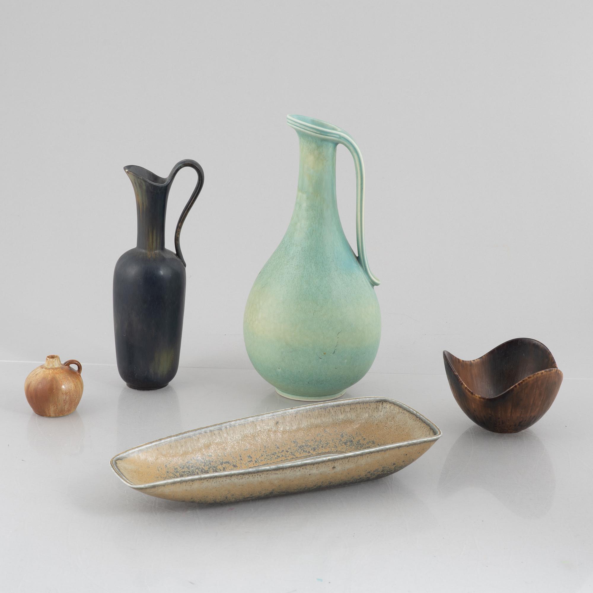 Gunnar Nylund, five pieces of stoneware, Rörstrand, Sweden.