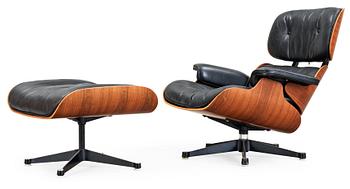 120. A Charles and Ray Eames Lounge Chair and ottoman, Herman Miller.