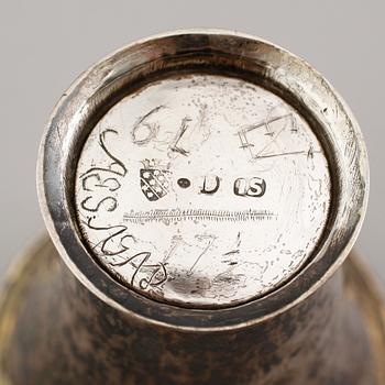 BÄGARE, silver, Johan Söderdahl, Söderköping 1762. Vikt ca 78 gram.