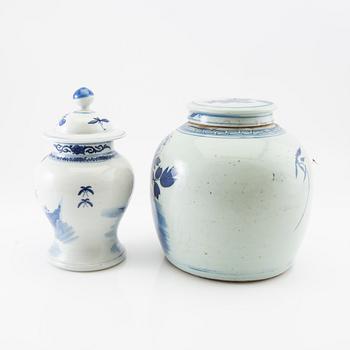 Bowl and cover jar China 18th/19th century porcelain.