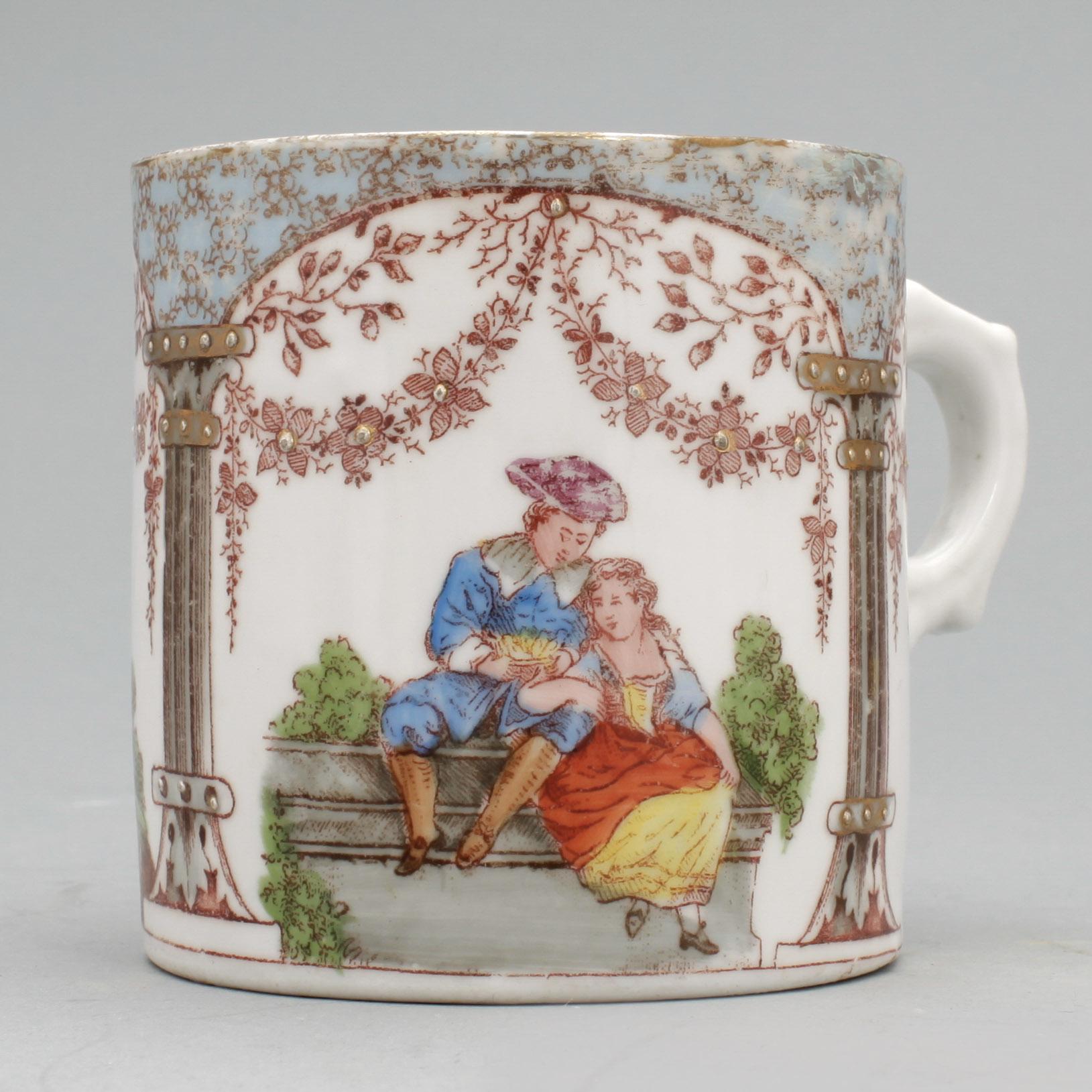 KRÖNINGSMUGGAR, 2 + 1 st, fajans, England, tidigt 1900-tal.