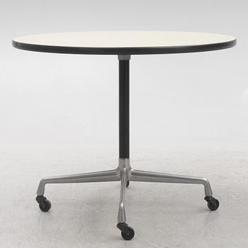 A table from the series "Action Office", Herman Miller.