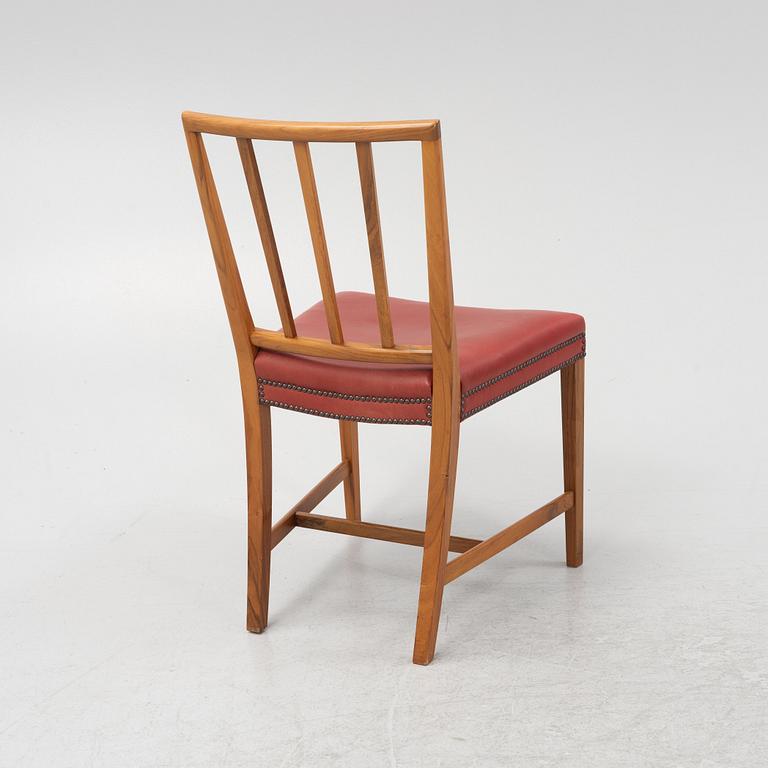 Josef Frank, a walnut model 620 chair. Firma Svenskt Tenn.