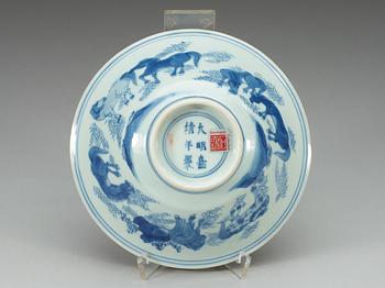 A blue and white Transitional bowl, 17th Century, with Jiajing six character mark.