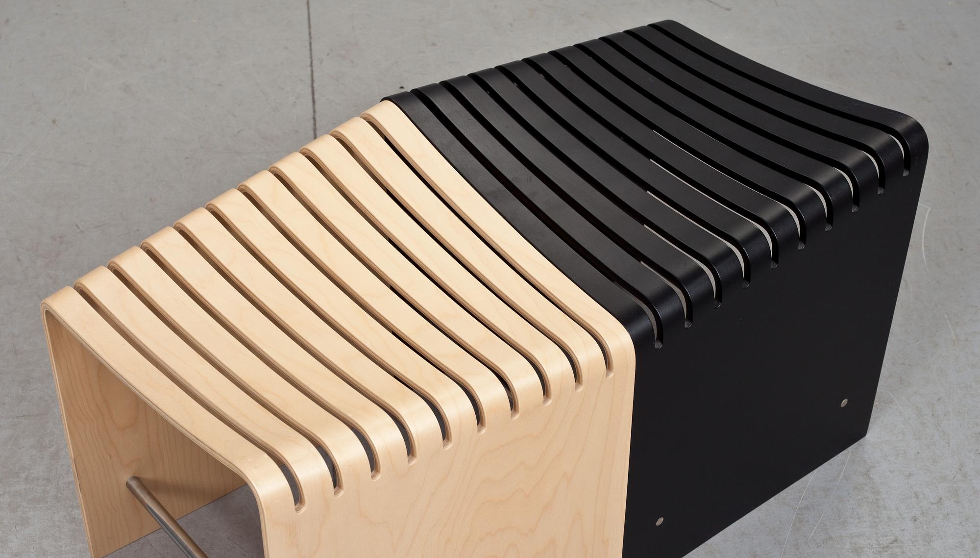 PALL, 2 delar,  Yuriko Takahashi  TWISTER för SWEDESE.