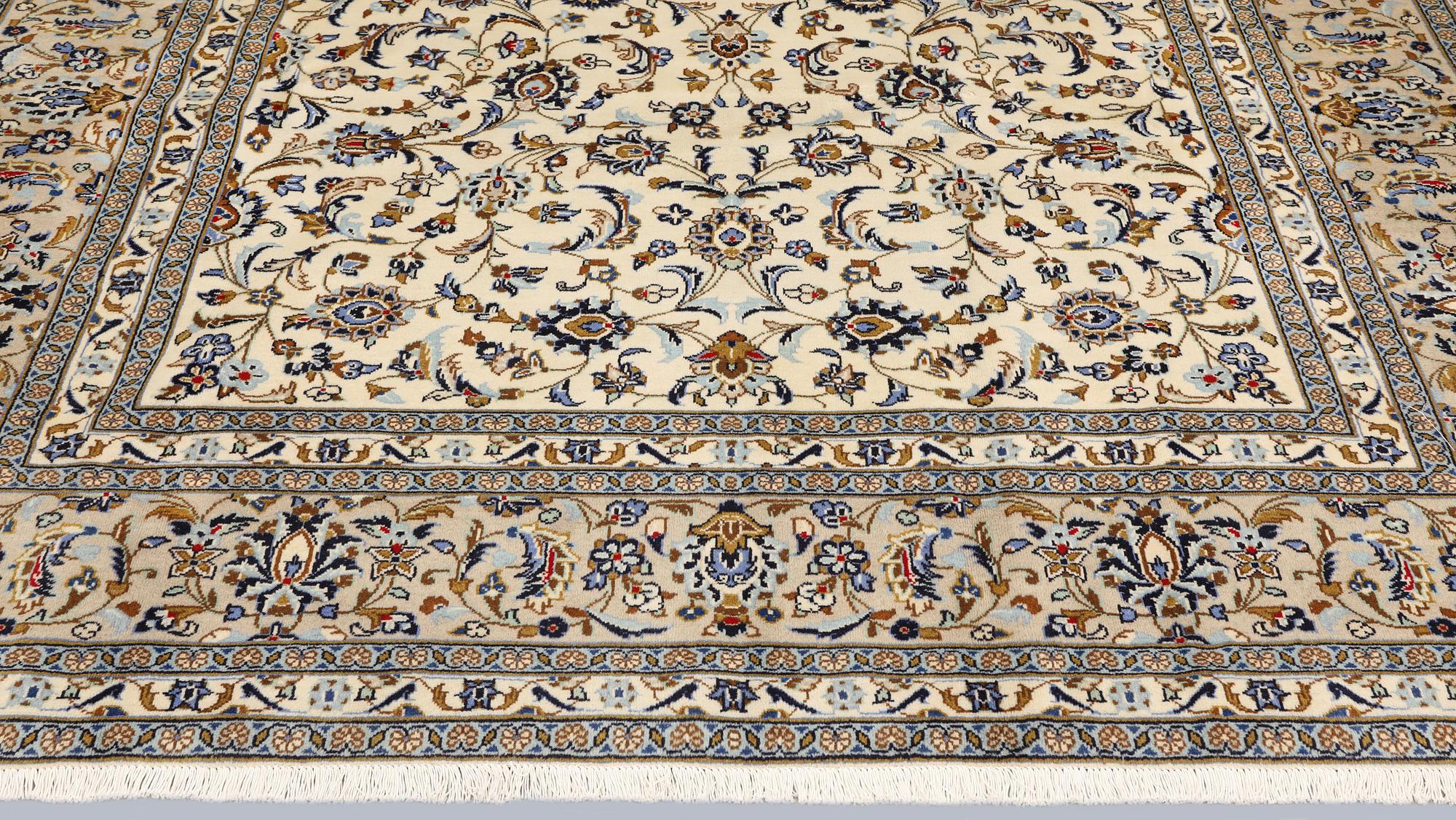 A Keshan carpet, 345 x 246 cm.