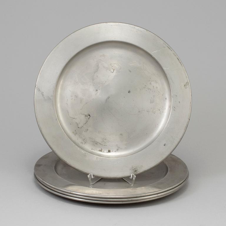 4 pewter plates, Firma Svenskt Tenn, Stockholm 1965.