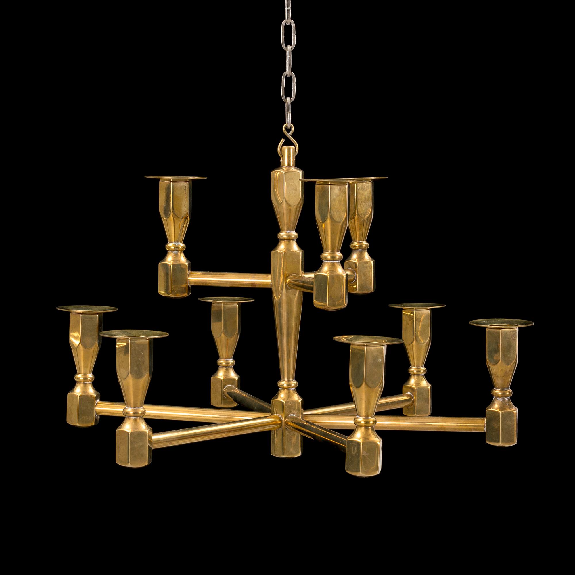 LJUSKRONA, mässing, Metallslöjden Gusum, 1900-talets andra hälft.