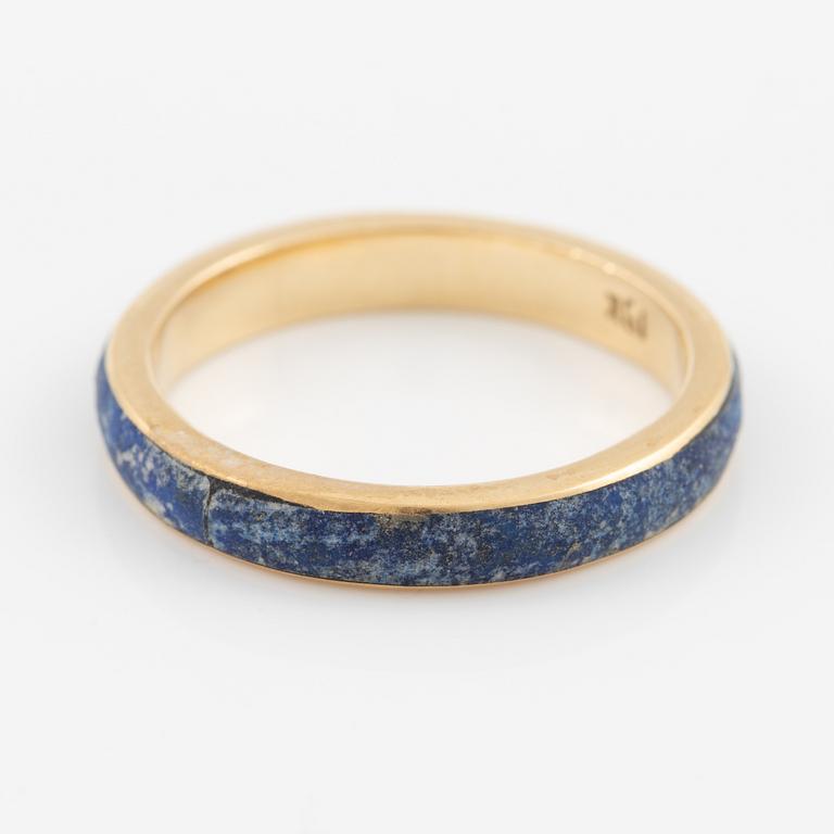 Ring 18K gold with lapis lazuli.