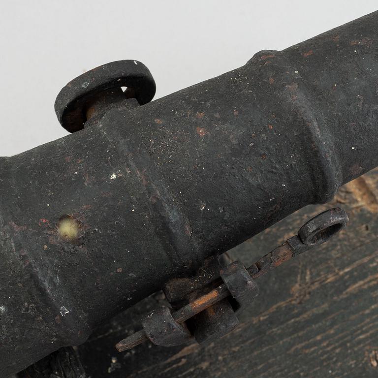 A cast iron salute cannon, 18th century.