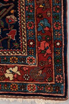 SEMI-ANTIQUE BIDJAR. 164 x 113,5 cm.