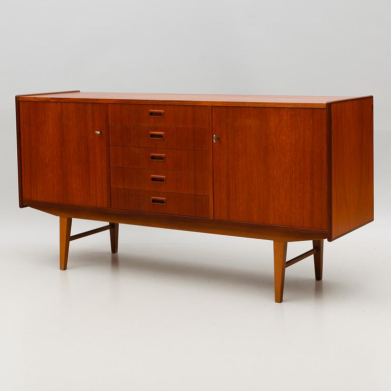 SIDEBOARD, 1900-talets andra hälft.