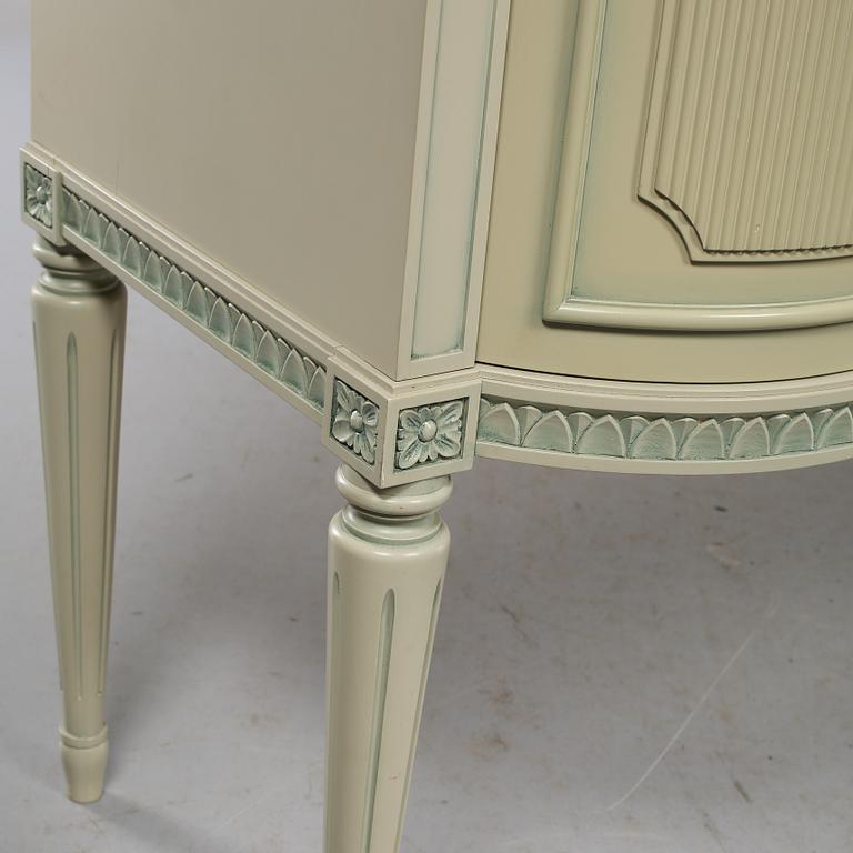 SIDEBOARD, gustaviansk stil, 1900-talets andra hälft.