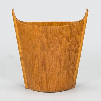 Einar Barnes, a 'Skandi' paper basket, SAROY, Salon Radiolaatikko Oy, Finland 1960s-70s.