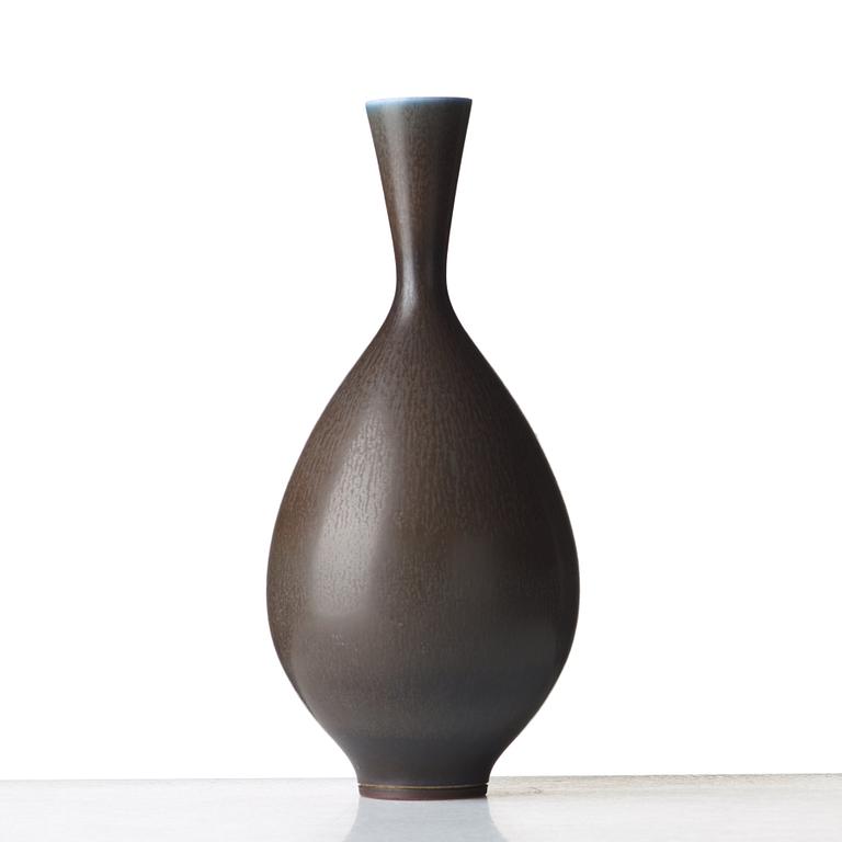 Berndt Friberg, a stoneware vase, Gustavsberg studio, Sweden 1967.