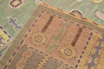 Märta Måås-Fjetterström, matto, "Älgö", knotted pile, ca 338 x 236,5-239,5 cm, signed MMF.