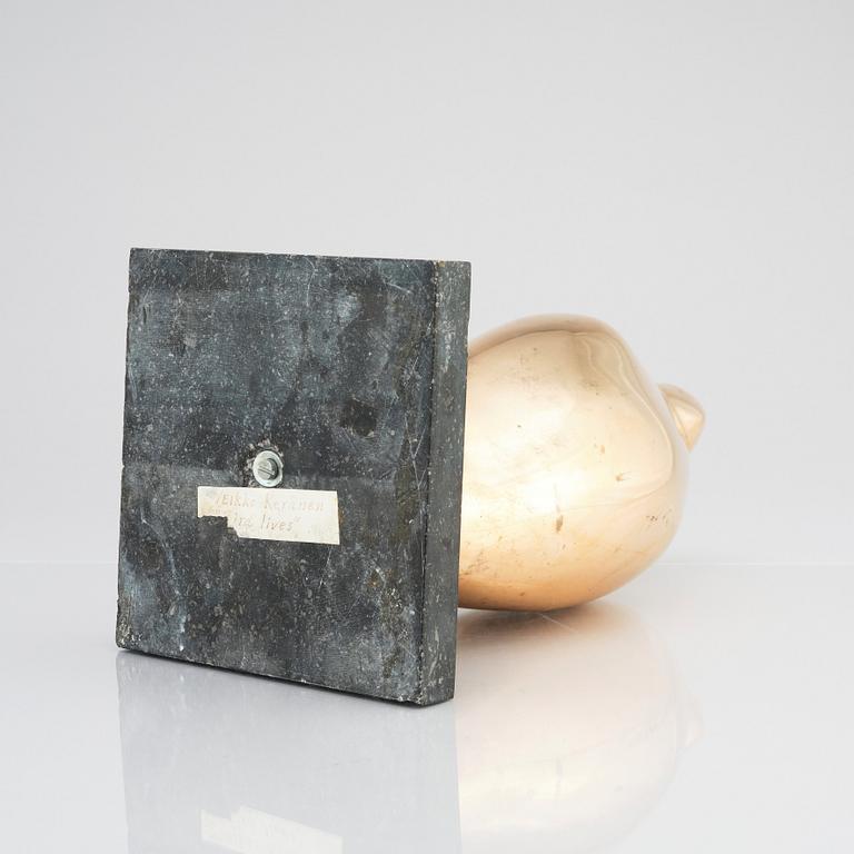 Veikko Keränen, 'Bird lives'.