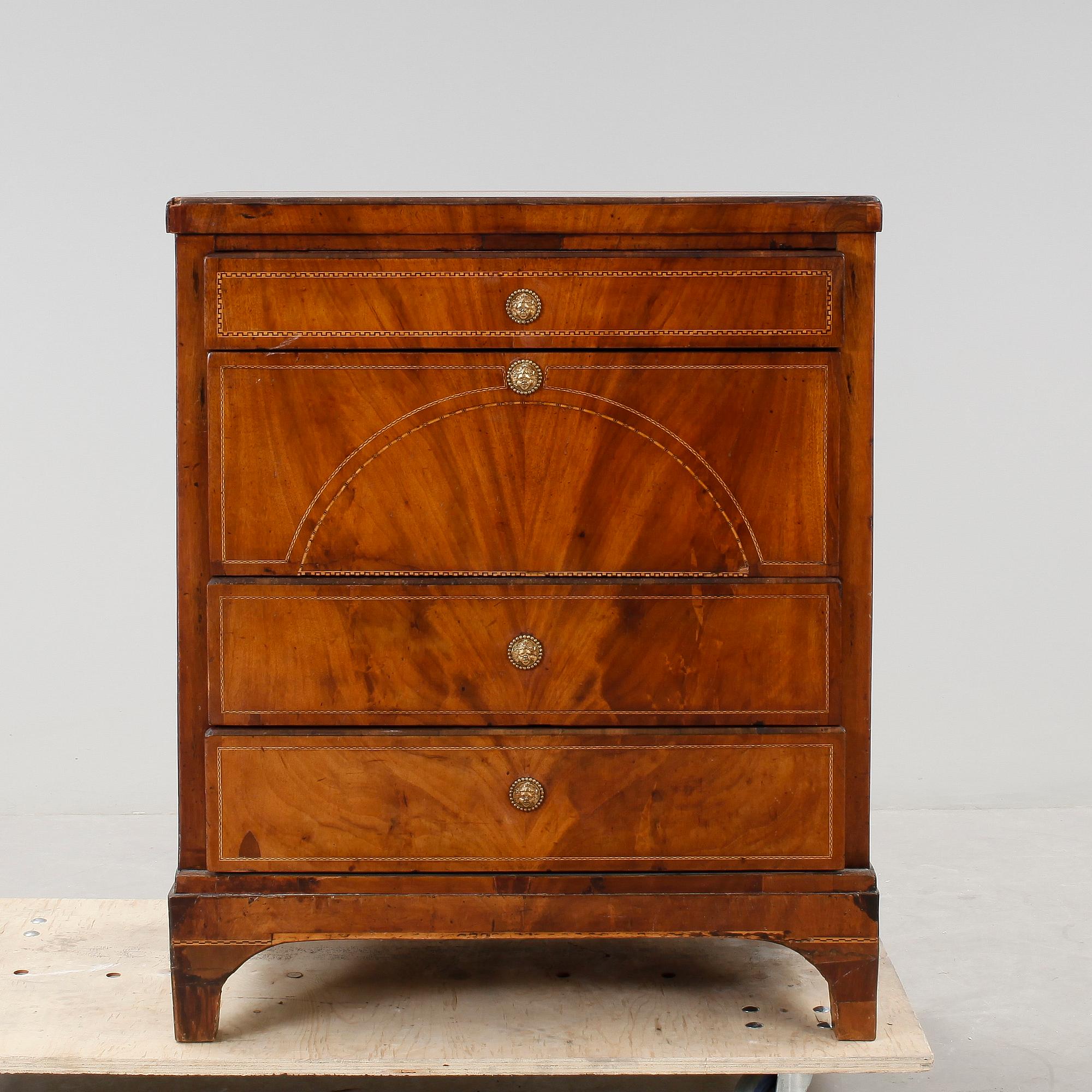 BYRÅ, Empire, 1800-talets första hälft.