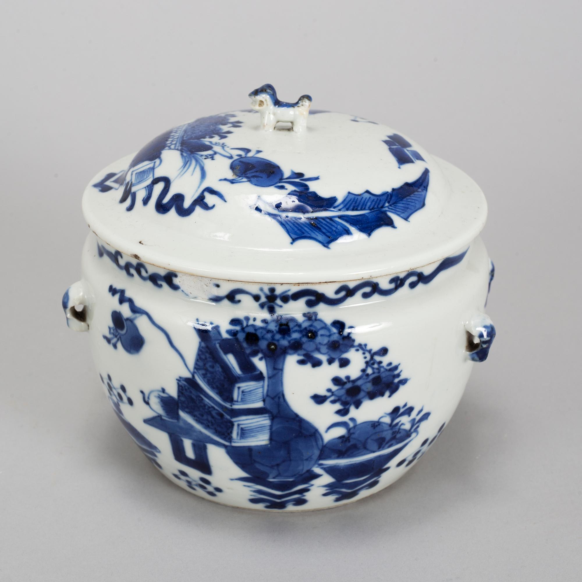 A group of blue and white and famille rose porcelain objects, Qing dynasty, Qianlong and late 19th century.