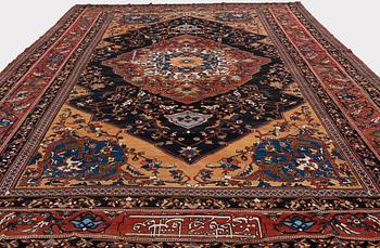 An antique 'khan carpet', Bakhtiari, western persia. c. 550 x 350 cm.