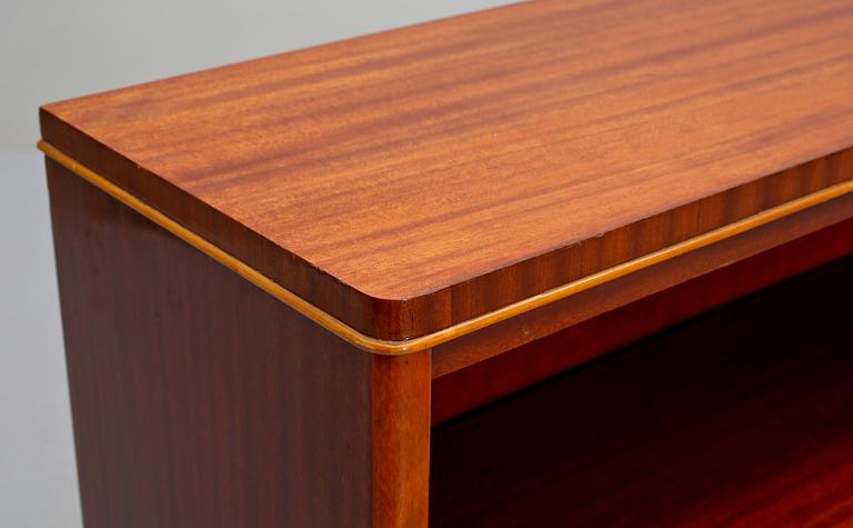 SIDEBOARD, 1900-talets andra kvartal.