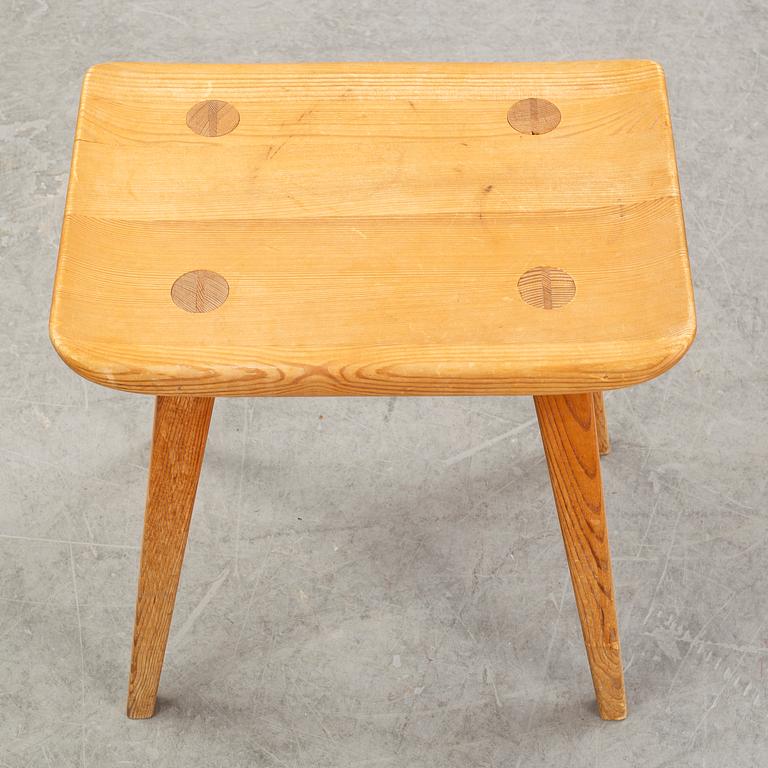 Carl Malmsten, a 'Visingsö' pine stool from AB Karl Andersson & Söner, later part of the 20th Century.