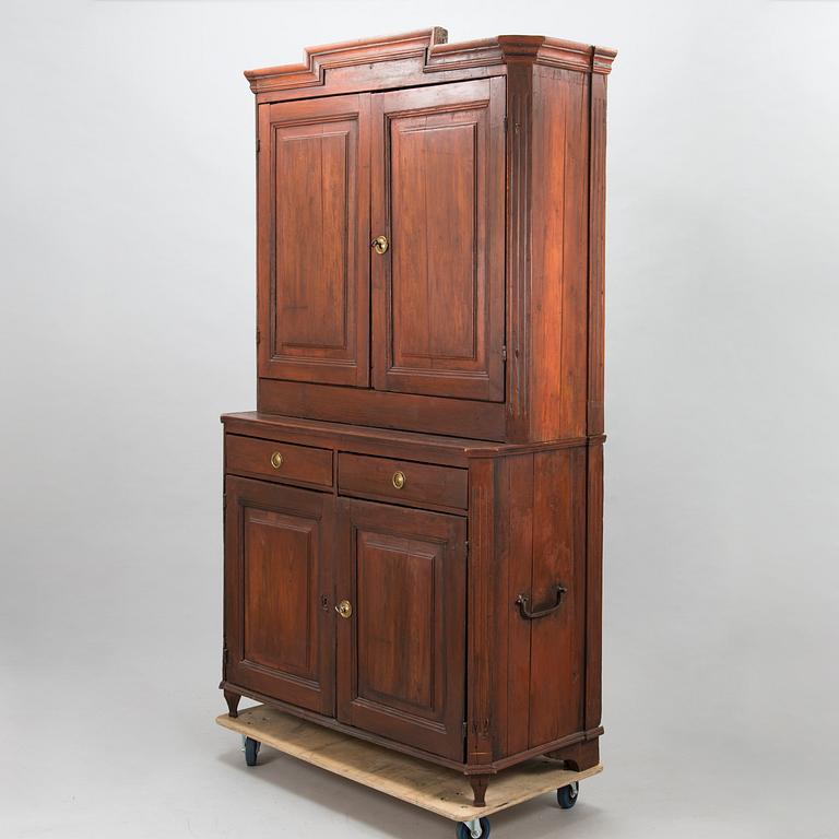 CUPBOARD/ FOLKART CUPBOARD, Finland c. 1800.